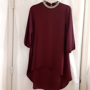 Moa Moa Top Burgundy 3/4 sleeves gold chain neckla